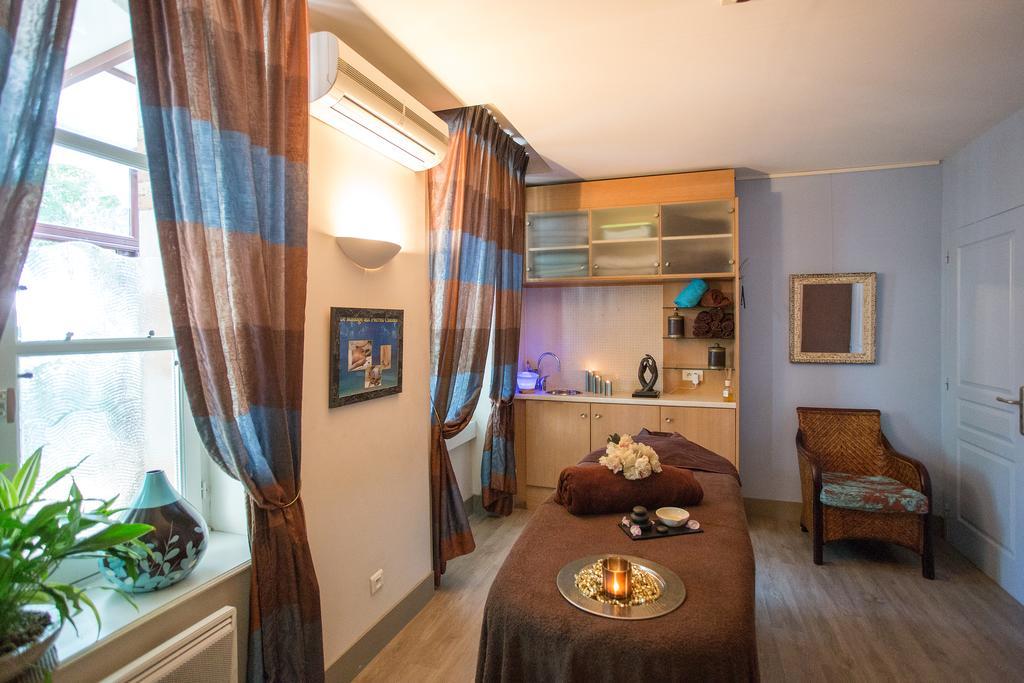 Le Pavillon Du Chateau, Hotel & Spa 레벨 외부 사진