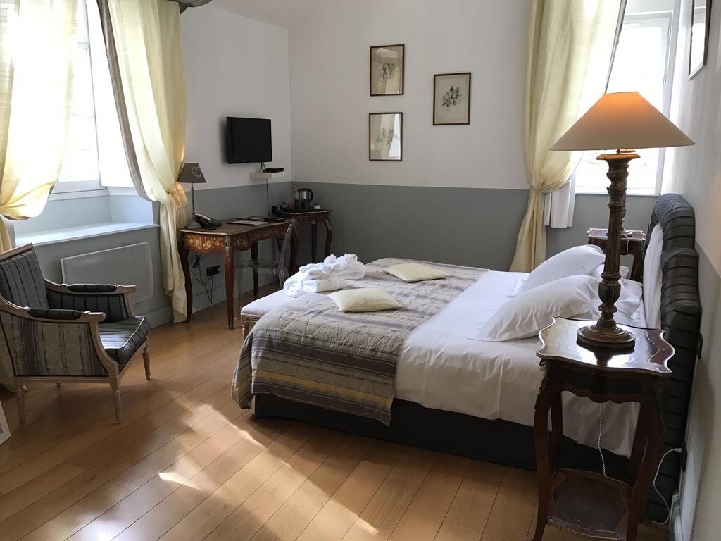 Le Pavillon Du Chateau, Hotel & Spa 레벨 외부 사진