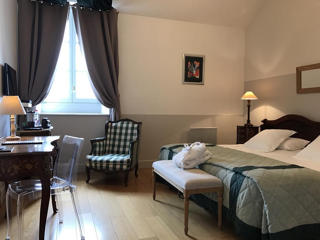 Le Pavillon Du Chateau, Hotel & Spa 레벨 외부 사진