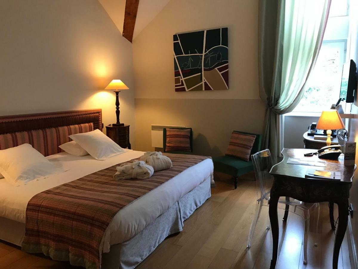 Le Pavillon Du Chateau, Hotel & Spa 레벨 외부 사진